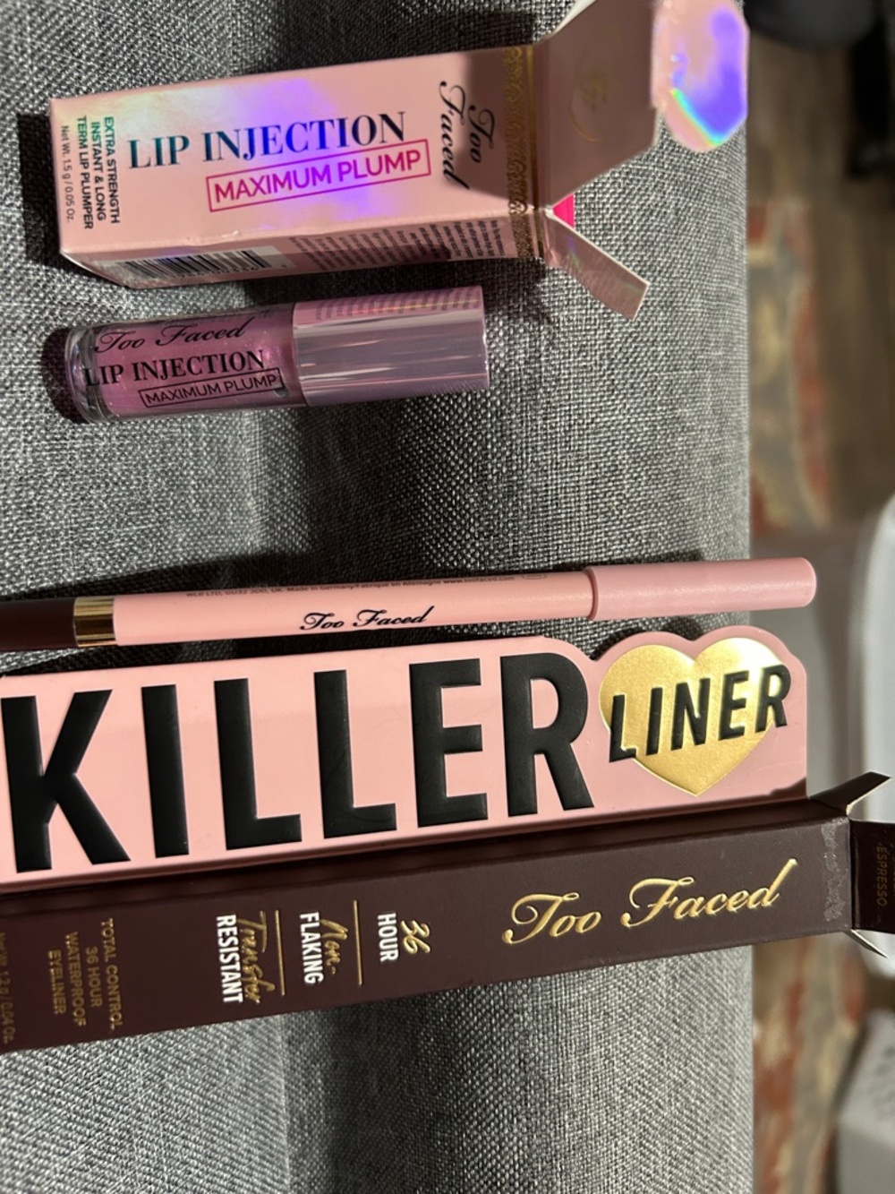 Too Faced Pink and Brown KILLER Liner with Pink Lip Injection Plump Duo - Picture 3 of 3